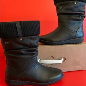 NEW Cougar Vienna Women's Waterproof Winter Boot/ Woman’s Sz: 9
